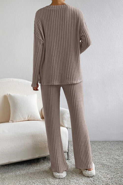 A Chic Ribbed V-Neck Top and Pants Set
